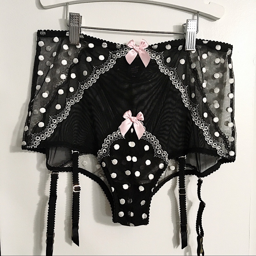 NWOT VS High-Waist Polkadot Garter Panty Very Sexy
